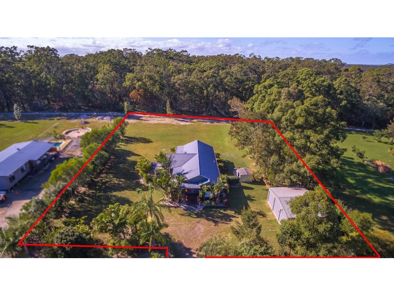 112 Emu Drive, Woombah NSW 2469
