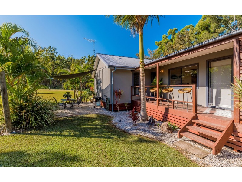 112 Emu Drive, Woombah NSW 2469