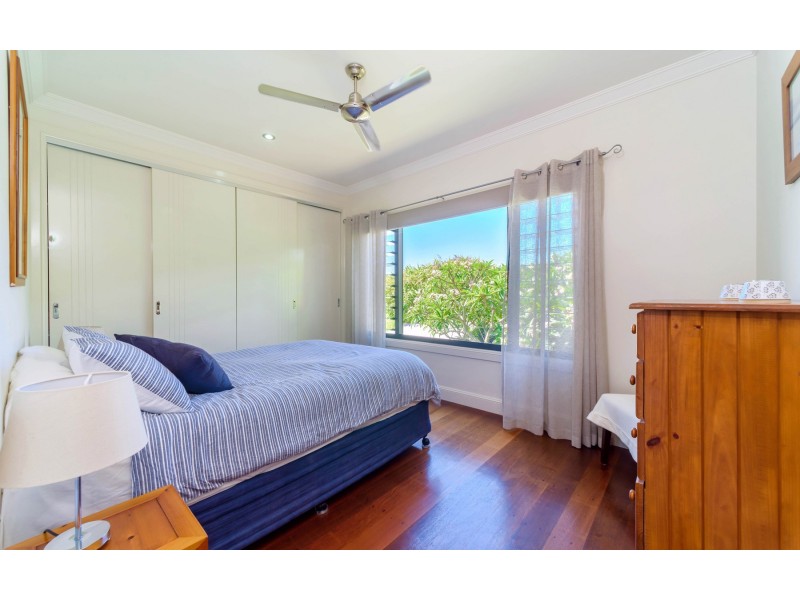 12 Island View Road, Woombah NSW 2469