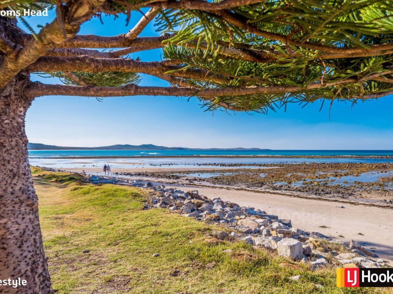 88 Ocean Road, Brooms Head NSW 2463