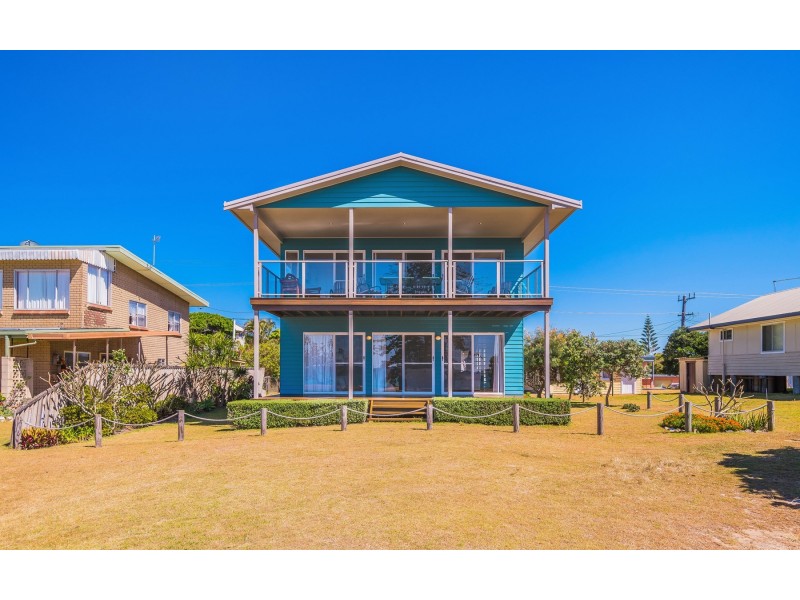 69 Ocean Road, Brooms Head NSW 2463