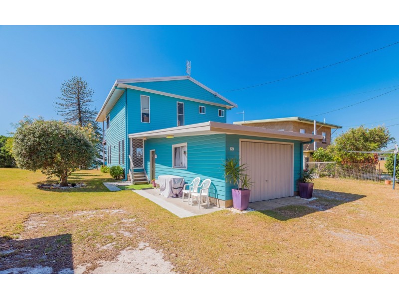 69 Ocean Road, Brooms Head NSW 2463