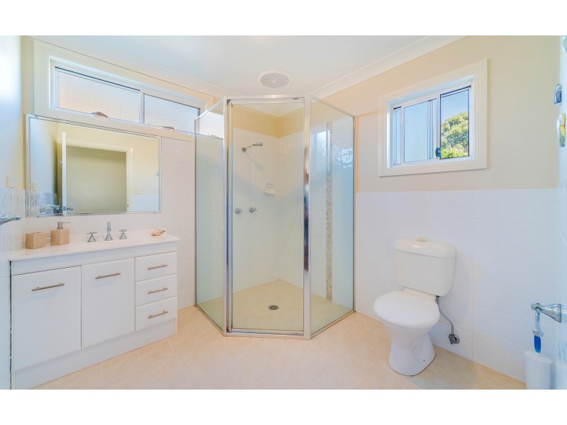 69 Ocean Road, Brooms Head NSW 2463