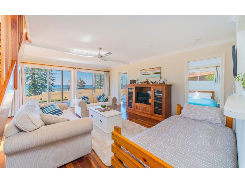 69 Ocean Road, Brooms Head NSW 2463