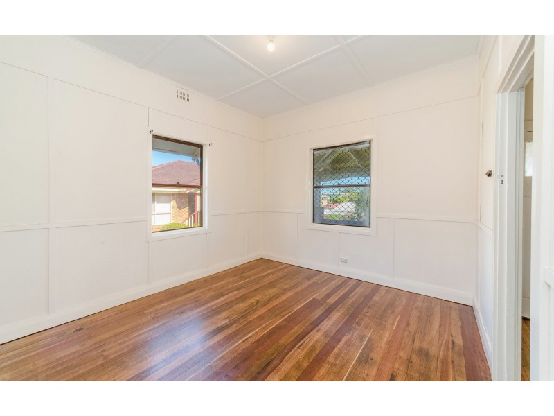11 Taloumbi Street, Maclean NSW 2463