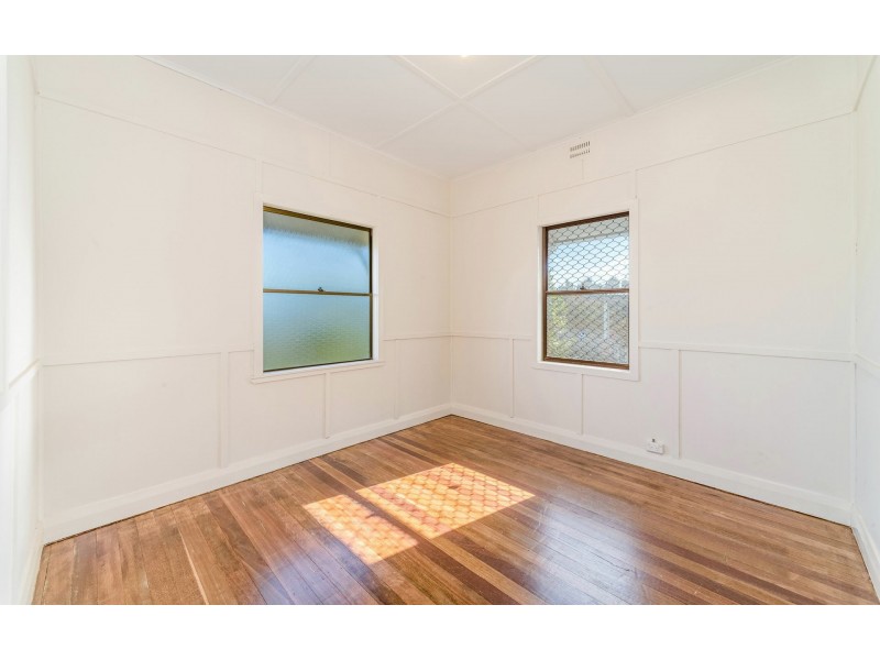 11 Taloumbi Street, Maclean NSW 2463