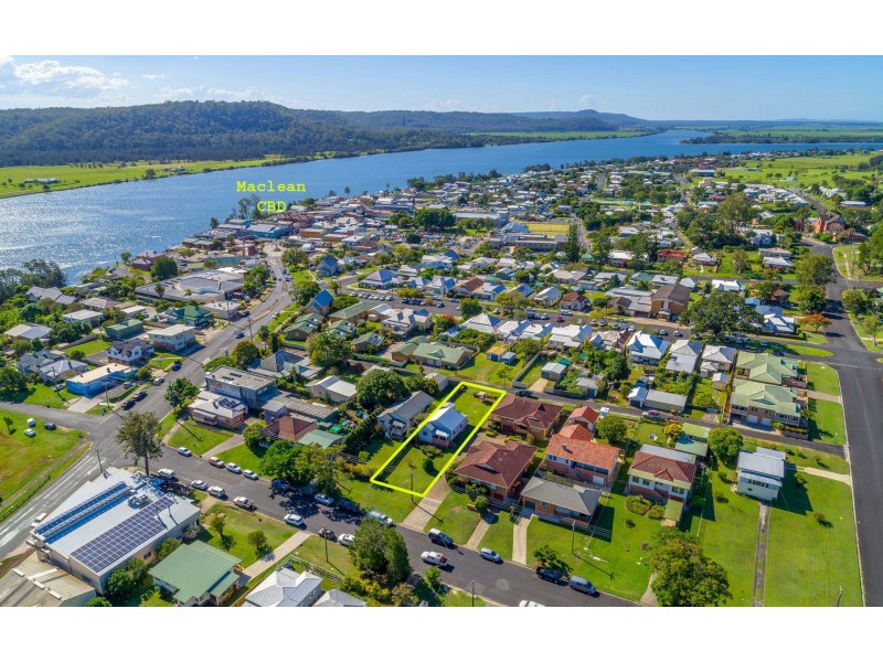 11 Taloumbi Street, Maclean NSW 2463