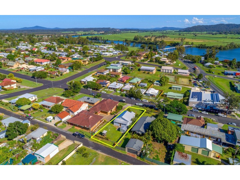 11 Taloumbi Street, Maclean NSW 2463
