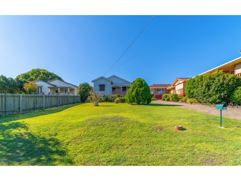 11 Taloumbi Street, Maclean NSW 2463