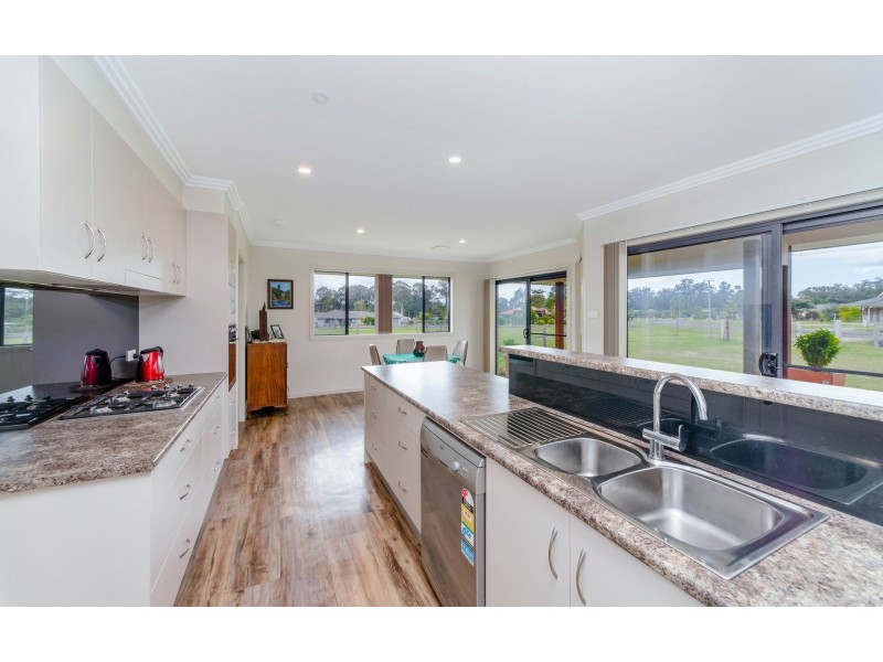 17 Rosella Road, Gulmarrad NSW 2463