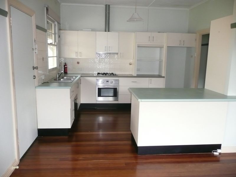 11 Roderick Street, Maclean NSW 2463