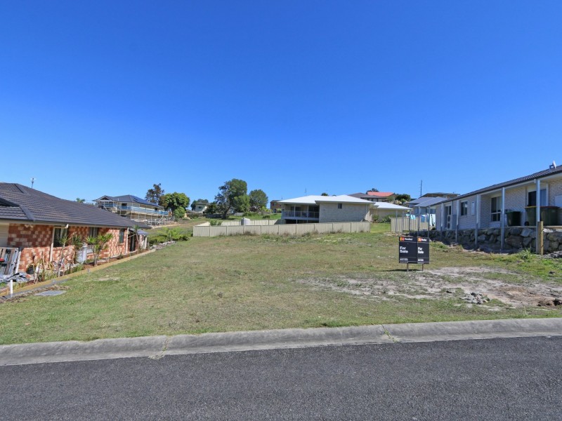 8 Kathleen Street, Maclean NSW 2463