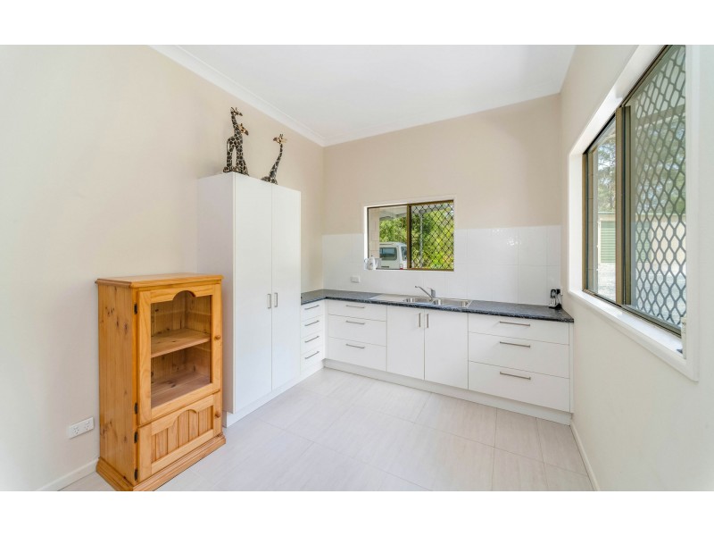 1027 Brooms Head Road, Taloumbi NSW 2463