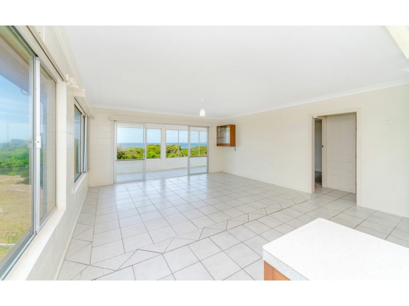 3 Azalea Street, Brooms Head NSW 2463