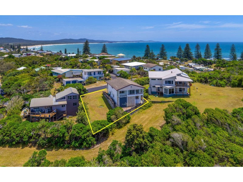 3 Azalea Street, Brooms Head NSW 2463
