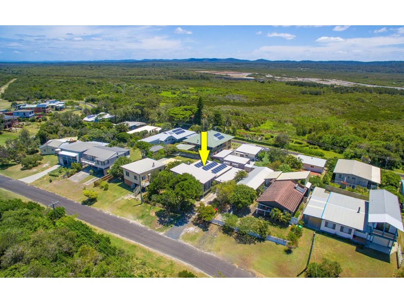 6 Poinsettia Crescent, Brooms Head NSW 2463