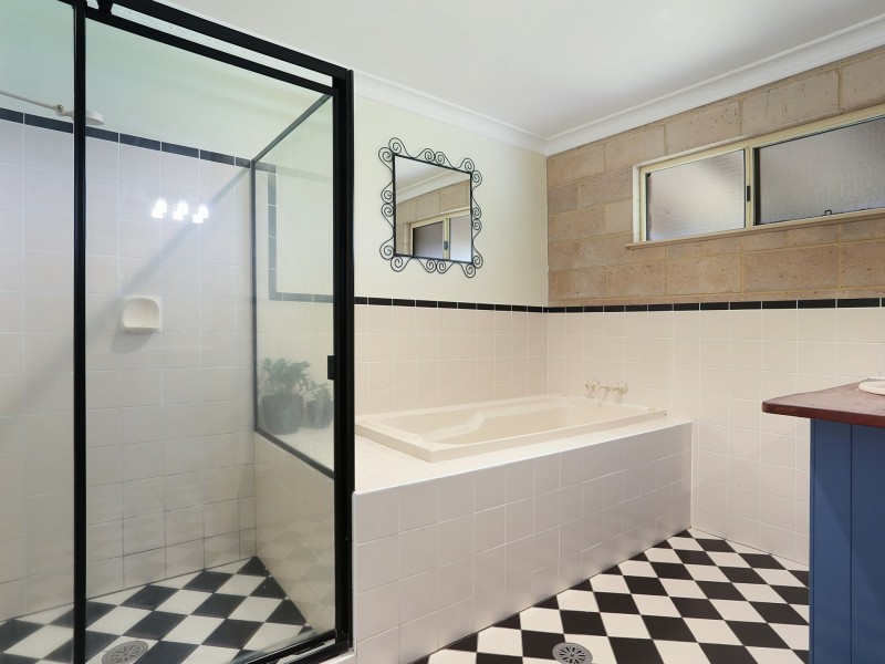 38 Clyde Essex Drive, Gulmarrad NSW 2463