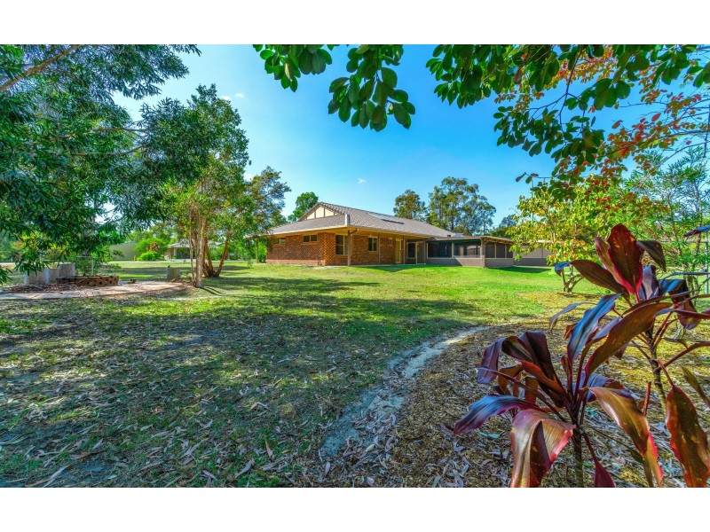 1 Parklands Drive, Gulmarrad NSW 2463