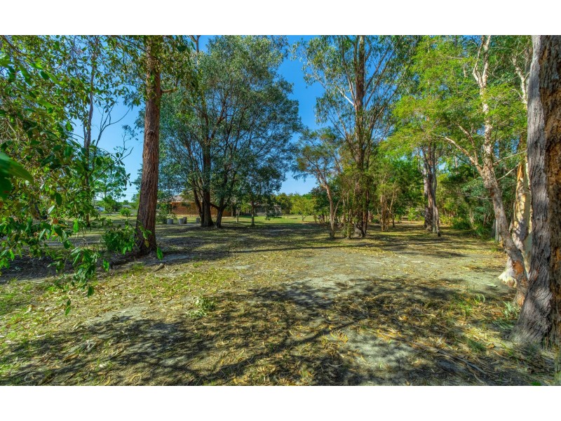 1 Parklands Drive, Gulmarrad NSW 2463
