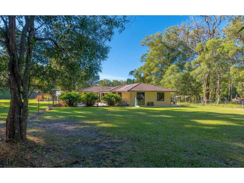 14 Kookaburra Court, Woombah NSW 2469