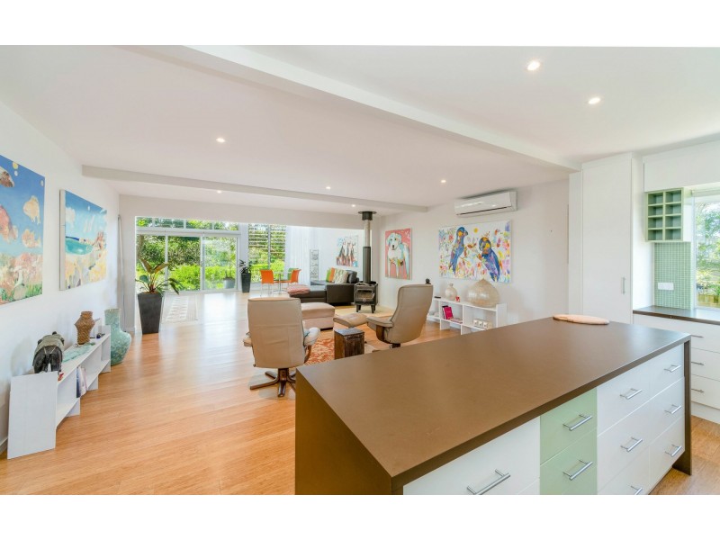 6 Poinsettia Crescent, Brooms Head NSW 2463