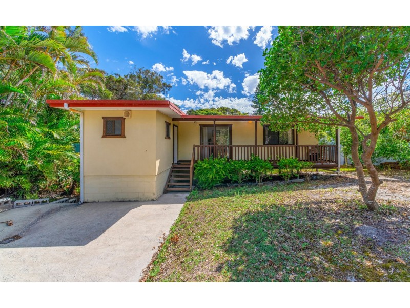 17 Hibiscus Avenue, Brooms Head NSW 2463