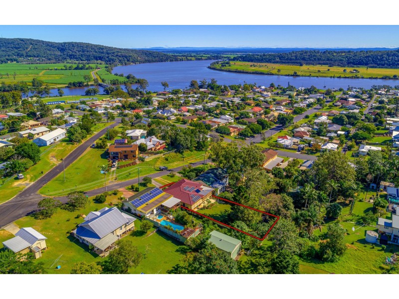 39 Taloumbi Street, Maclean NSW 2463