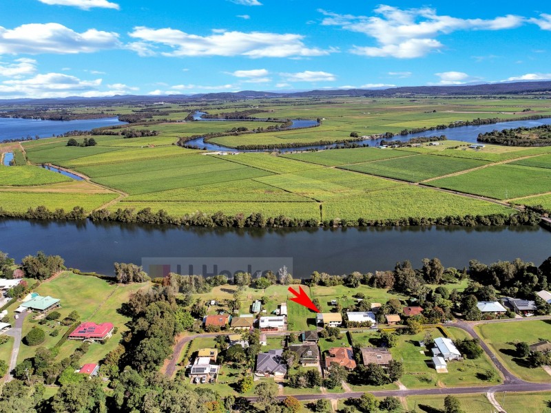 28 River Lane, Woombah NSW 2469