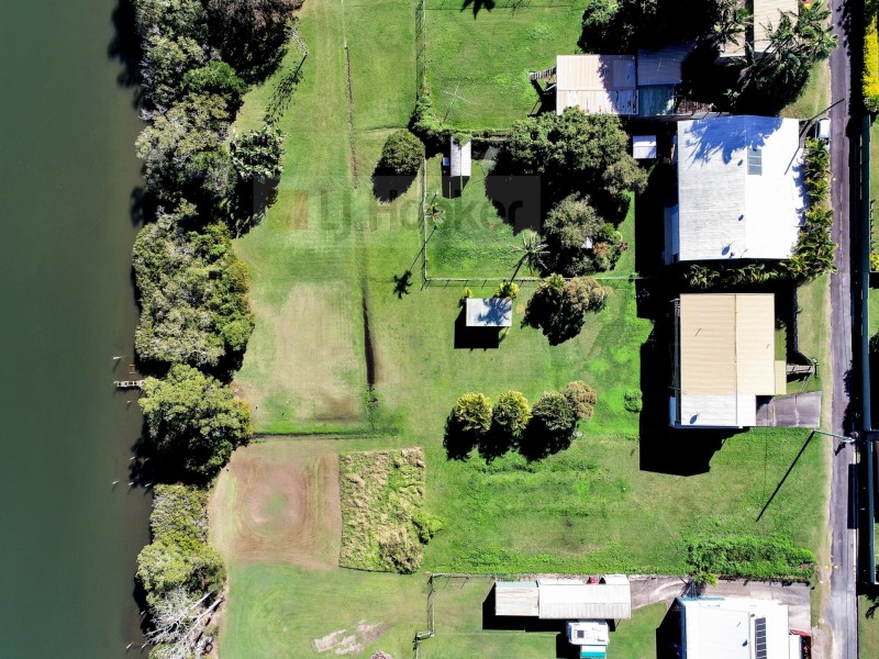 28 River Lane, Woombah NSW 2469