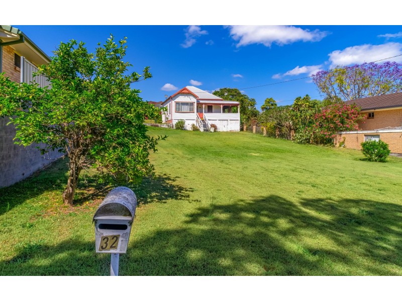 32 Taloumbi Street, Maclean NSW 2463