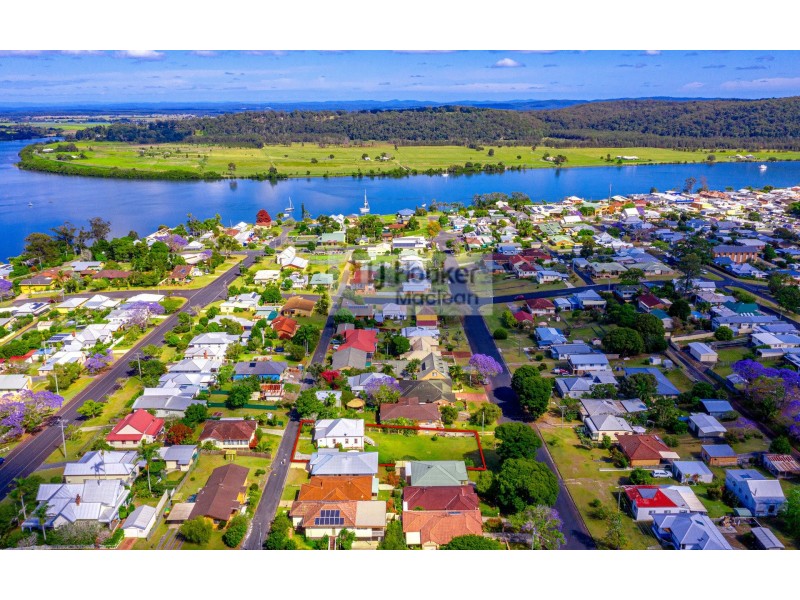 32 Taloumbi Street, Maclean NSW 2463