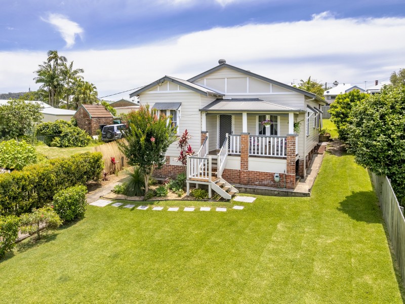 9 Taloumbi Street, Maclean NSW 2463