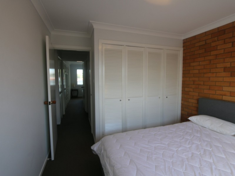 2/4 Mariners Way, Yamba NSW 2464