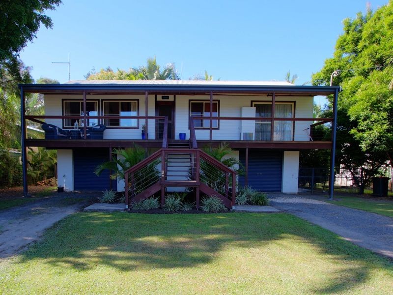 2a Carrington Street, Palmers Island NSW 2463