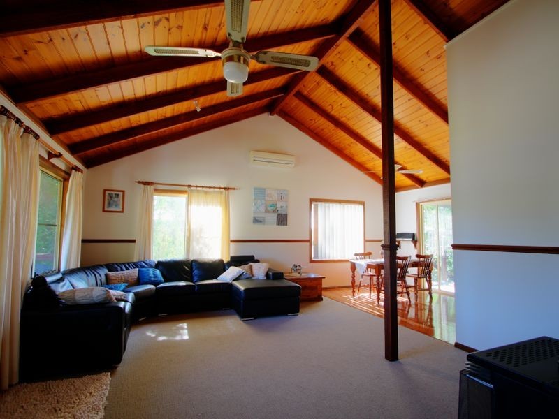 2a Carrington Street, Palmers Island NSW 2463