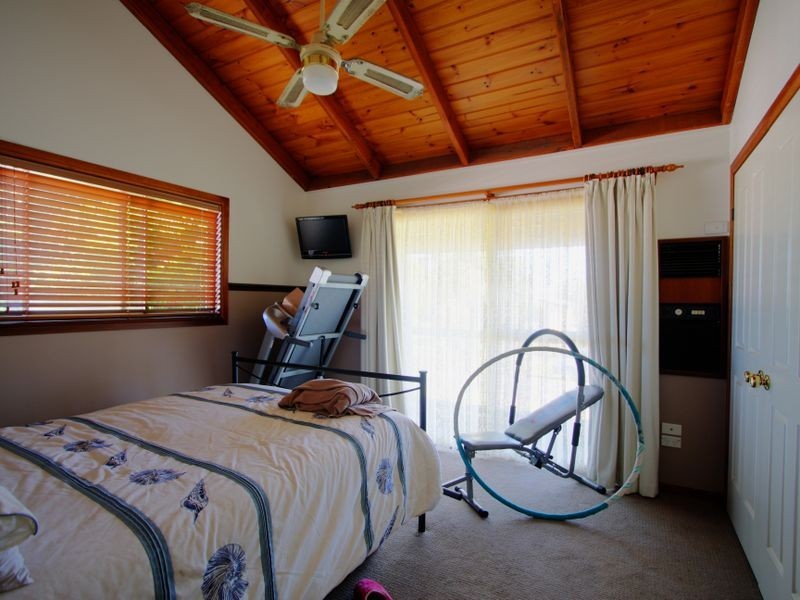 2a Carrington Street, Palmers Island NSW 2463