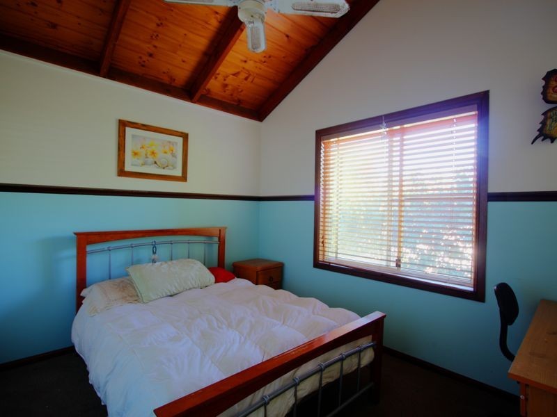 2a Carrington Street, Palmers Island NSW 2463