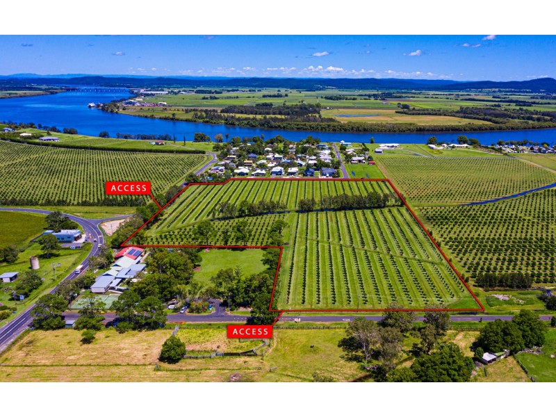 13 School Road, Palmers Island NSW 2463