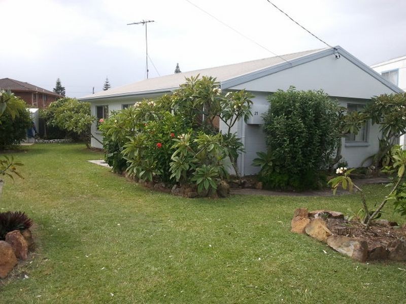 21 Honeysuckle Street, Brooms Head NSW 2463