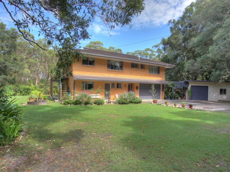 1 Middle Street, Woombah NSW 2469