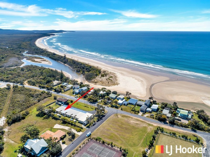 Unit 3 28 Ocean Road, Brooms Head NSW 2463