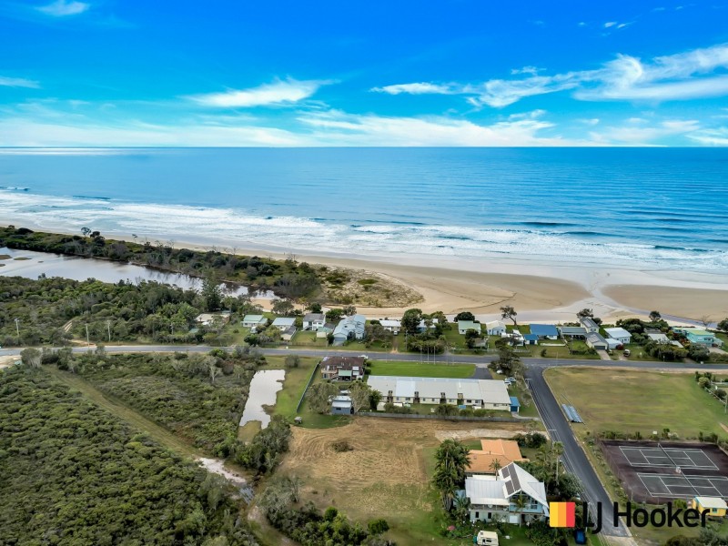 Unit 3 28 Ocean Road, Brooms Head NSW 2463