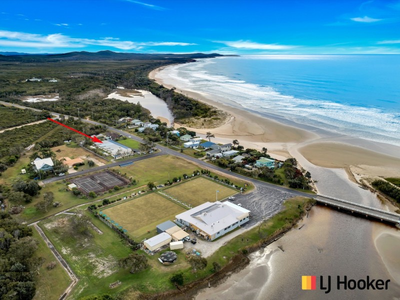 Unit 3 28 Ocean Road, Brooms Head NSW 2463