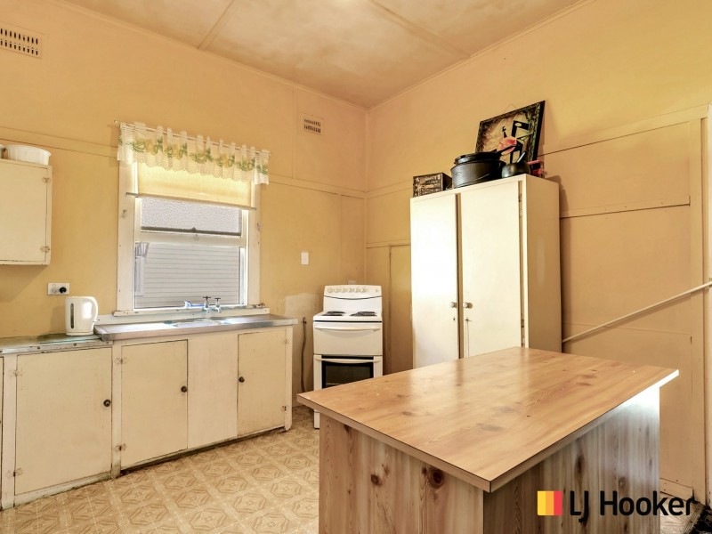 11 Morven Street, Maclean NSW 2463