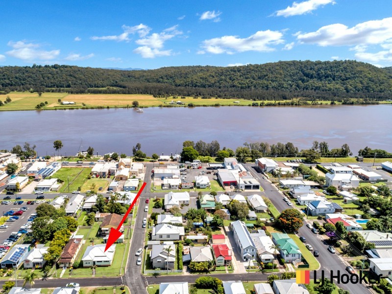 11 Morven Street, Maclean NSW 2463