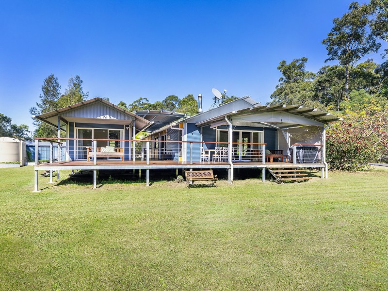6 Leaping Lizard Lane, Woombah NSW 2469