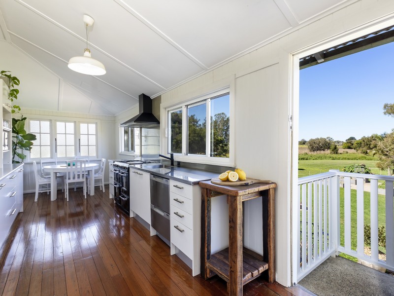 4450 Lawrence Road, Woodford Island NSW 2463