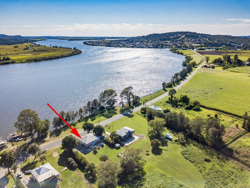 4450 Lawrence Road, Woodford Island NSW 2463