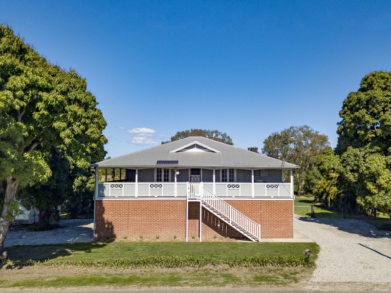 4450 Lawrence Road, Woodford Island NSW 2463