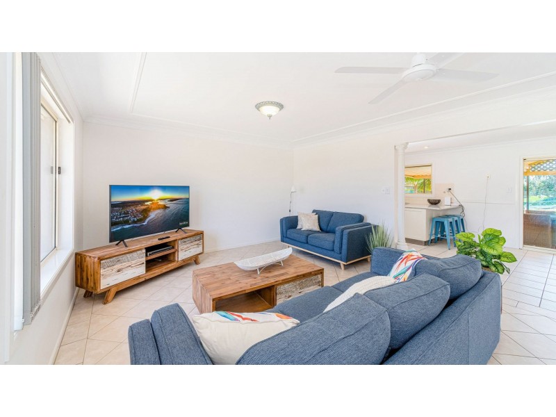 2 Barellan Avenue, Yamba NSW 2464